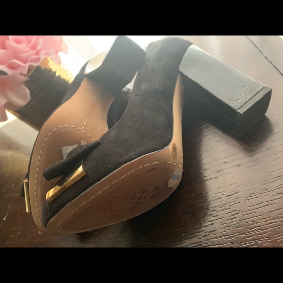 Vince camuto black pumps - Picture 6 of 6